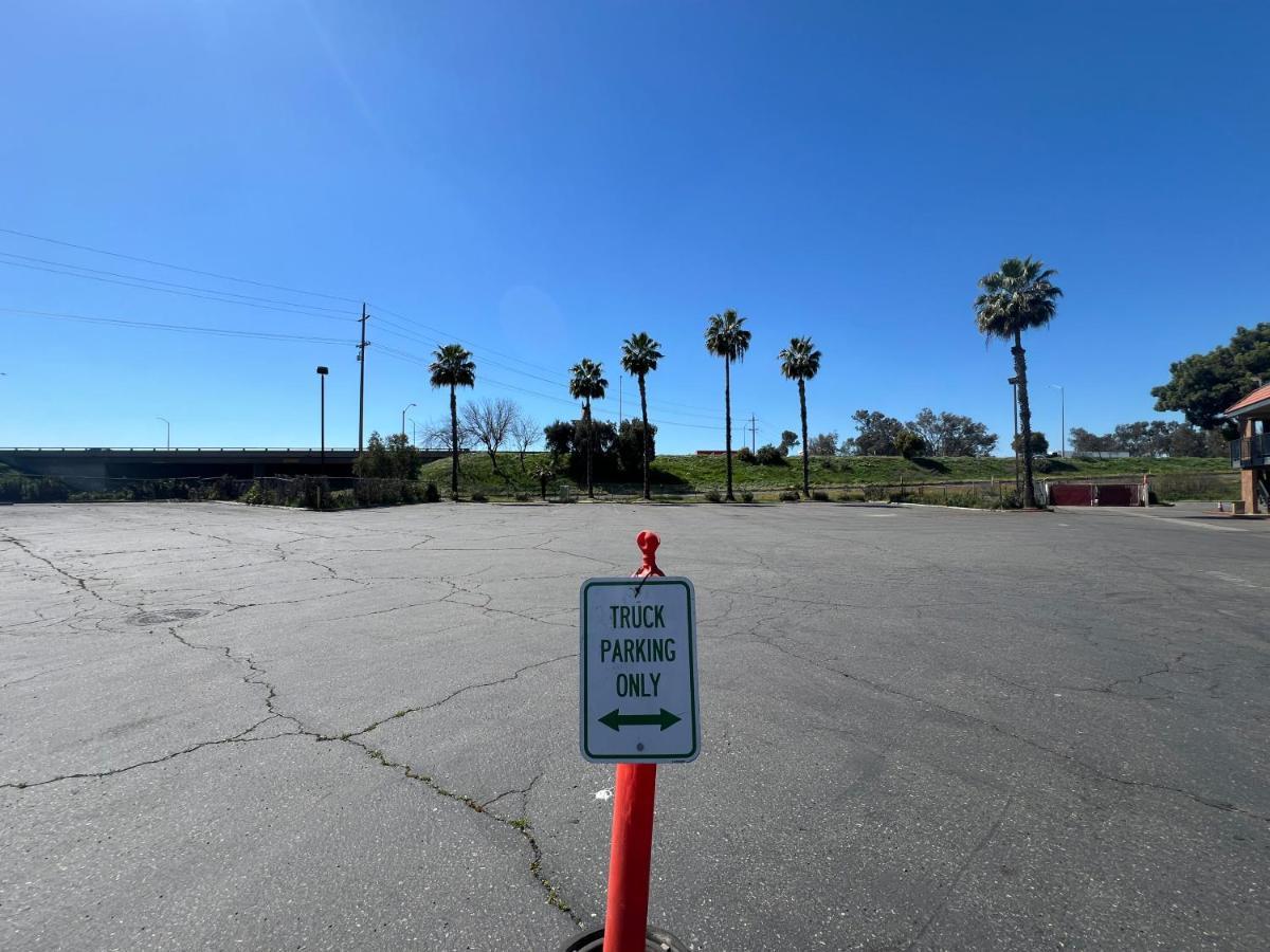 Fresno Inn Εξωτερικό φωτογραφία